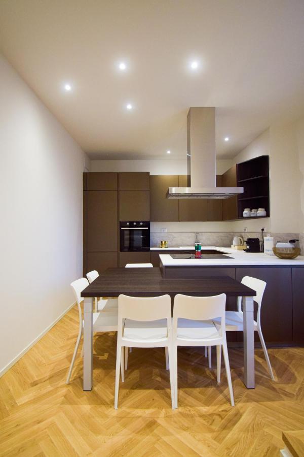בולוניה Sibilla Suite Apartment - Via Piella 14 מראה חיצוני תמונה