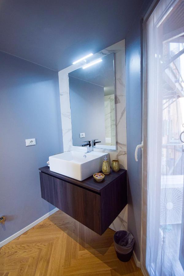 בולוניה Sibilla Suite Apartment - Via Piella 14 מראה חיצוני תמונה